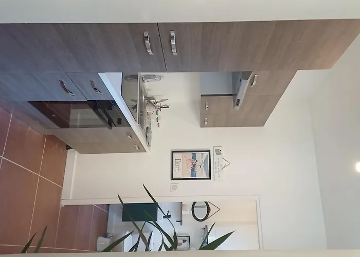 L Eclipse Διέππη